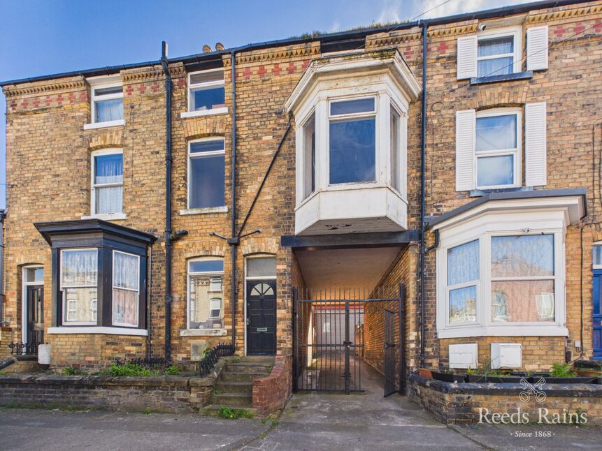 Main image of 4 bedroom End Terrace House for sale, Sherwood Street, Scarborough, North Yorkshire, YO11
