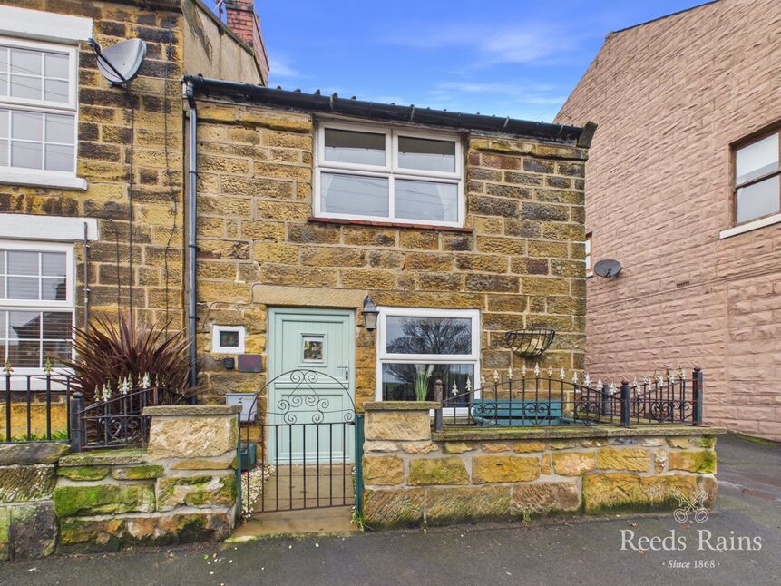 Main image of 2 bedroom End Terrace House for sale, High Street, Cloughton, North Yorkshire, YO13