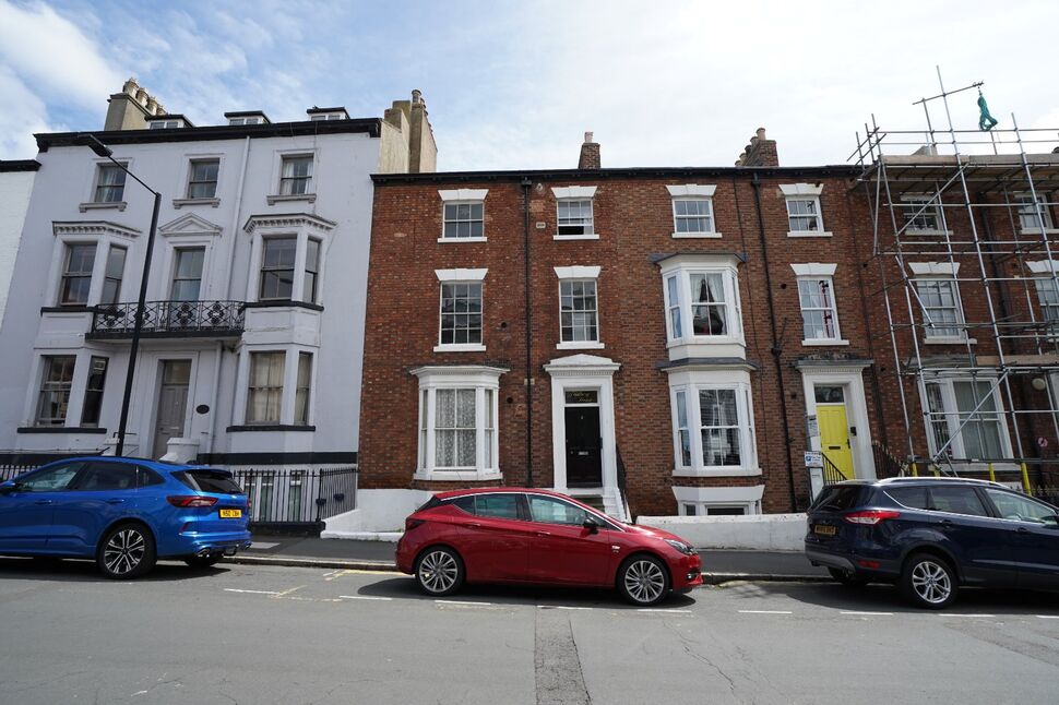 Main image of 2 bedroom Flat for sale, Belle Vue Terrace, Whitby, North Yorkshire, YO21
