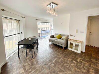 2 bedroom  Flat for sale