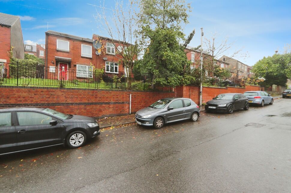 Main image of 3 bedroom Semi Detached House for sale, Rock Street, Sheffield, South Yorkshire, S3