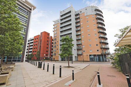 2 bedroom  Flat for sale
