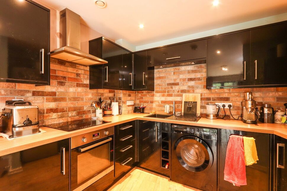 Main image of 2 bedroom  Flat for sale, Adelaide Lane, Sheffield, South Yorkshire, S3