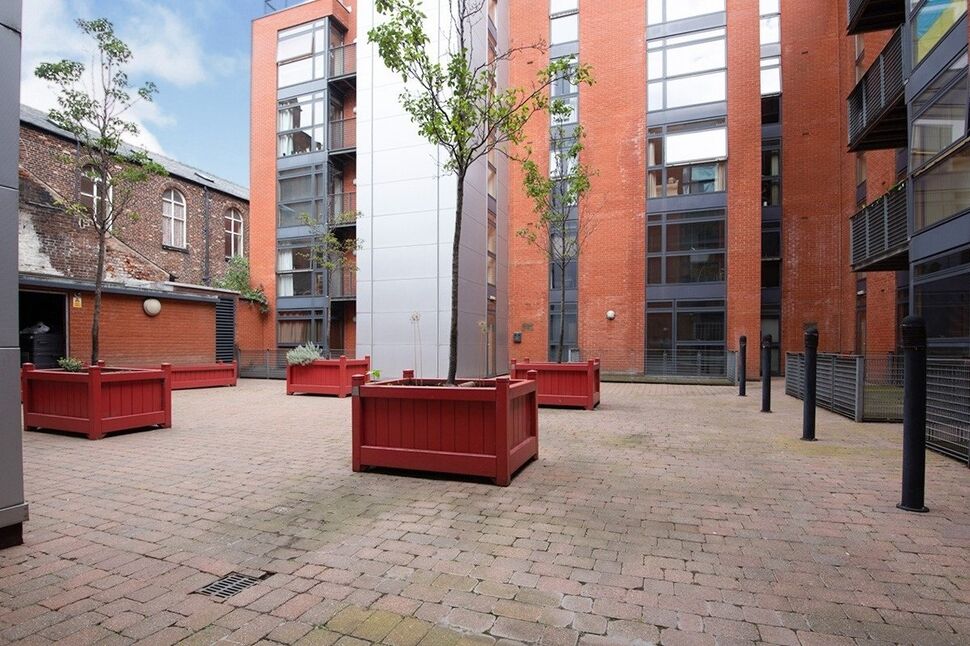 Main image of 1 bedroom Flat for sale, Rockingham Street, Sheffield, South Yorkshire, S1