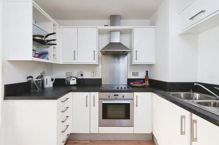 1 bedroom  Flat for sale