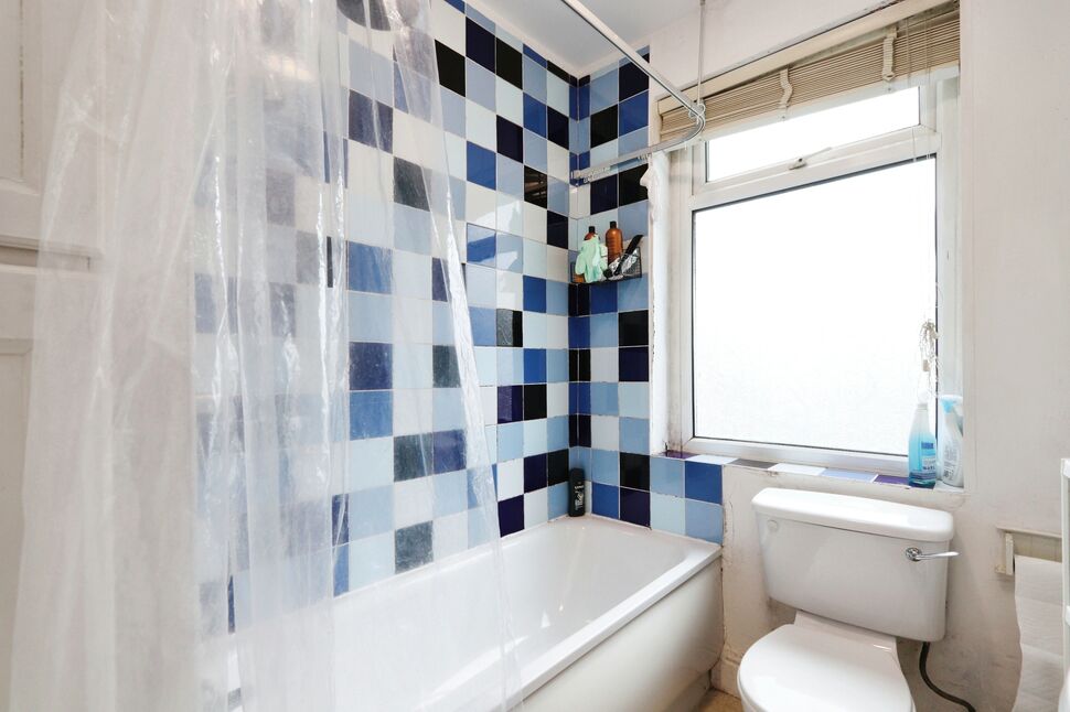 3 bedroom Mid Terrace House for sale, City Road, Sheffield, S2 £170,000