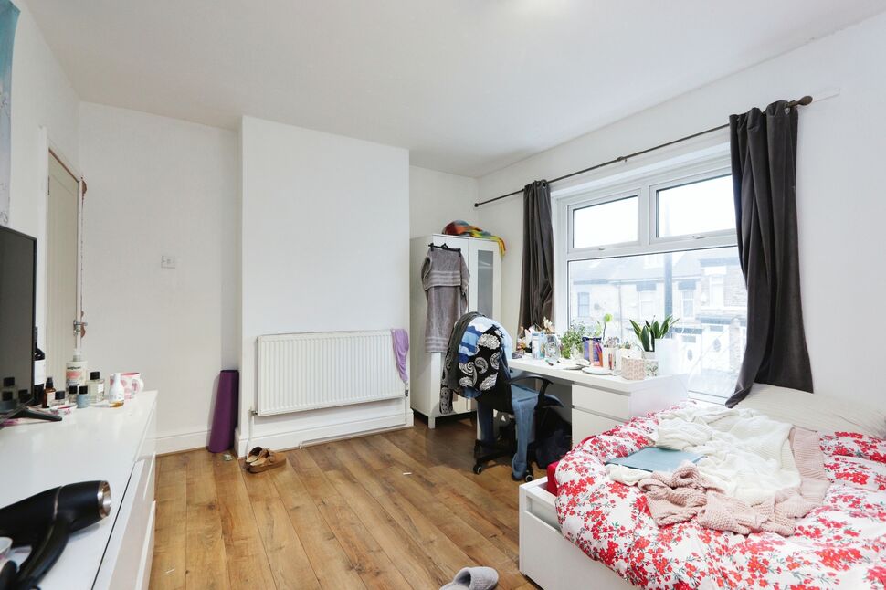 3 bedroom Mid Terrace House for sale, City Road, Sheffield, S2 £170,000
