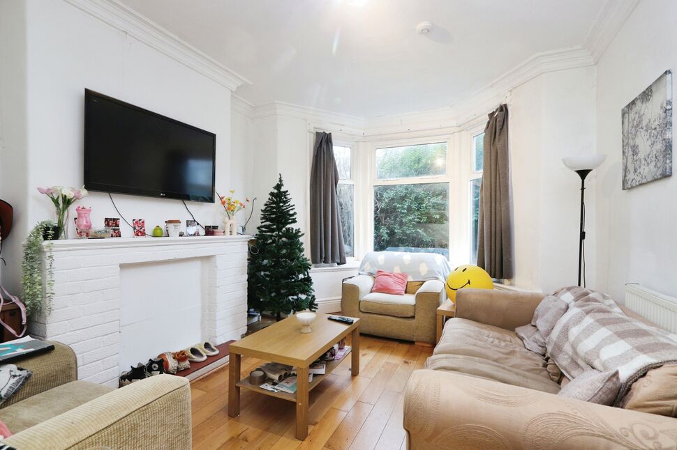 3 bedroom Mid Terrace House for sale, City Road, Sheffield, S2 £170,000