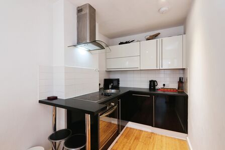 1 bedroom Flat for sale