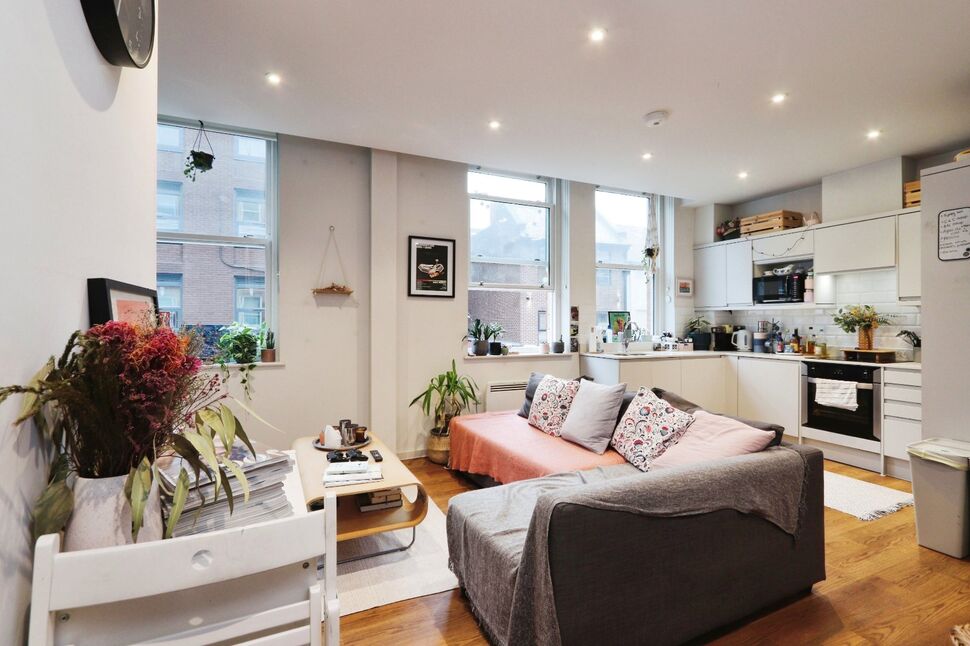 Main image of 2 bedroom  Flat for sale, Queen Street, Sheffield, South Yorkshire, S1