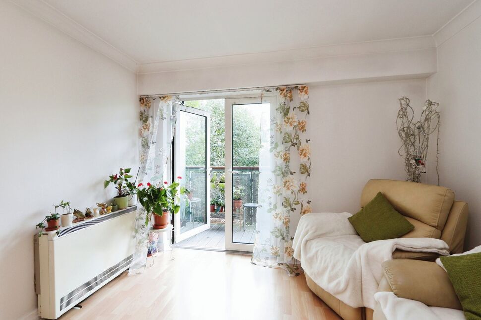 Main image of 2 bedroom Flat for sale, Millsands, Sheffield, South Yorkshire, S3