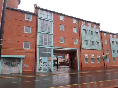 Fornham Street, 2 bedroom  Flat to rent, £775 pcm
