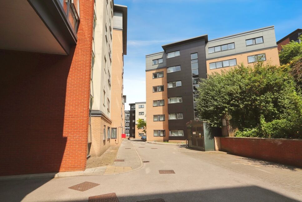 Main image of 5 bedroom Flat for sale, Edward Street, Sheffield, South Yorkshire, S3