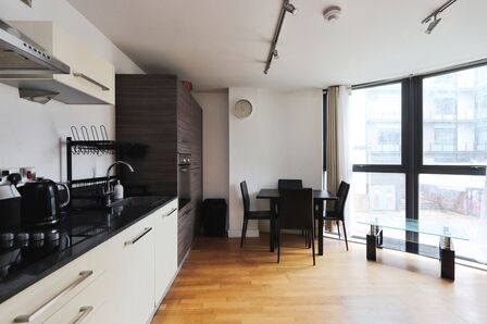 2 bedroom  Flat for sale