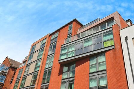 Rockingham Street, 2 bedroom  Flat for sale, £130,000