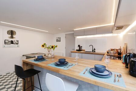 Bank Street, 3 bedroom  Flat for sale, £260,000