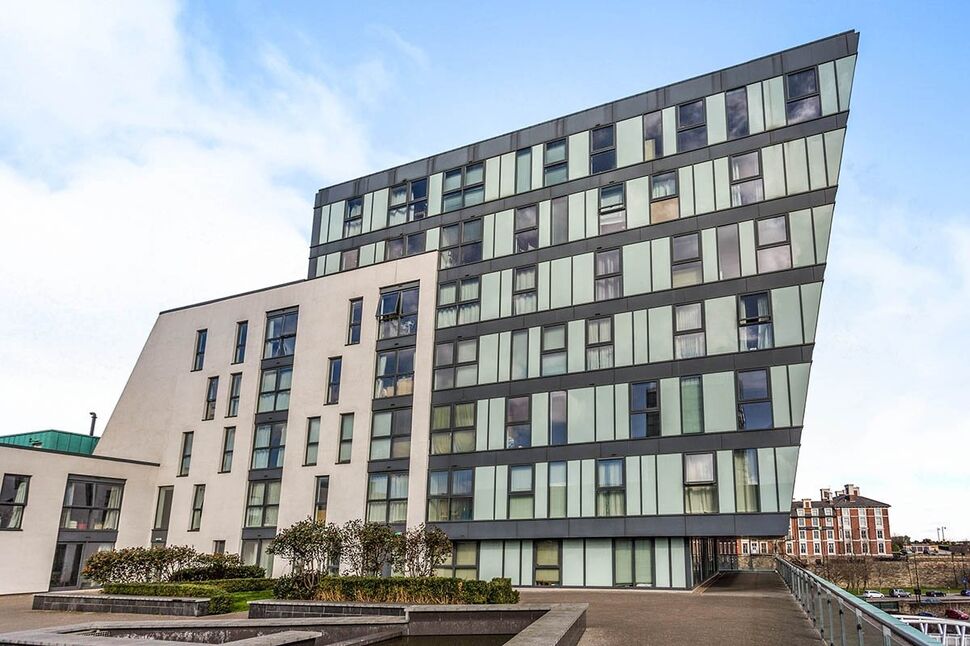 2 bedroom  Flat for sale