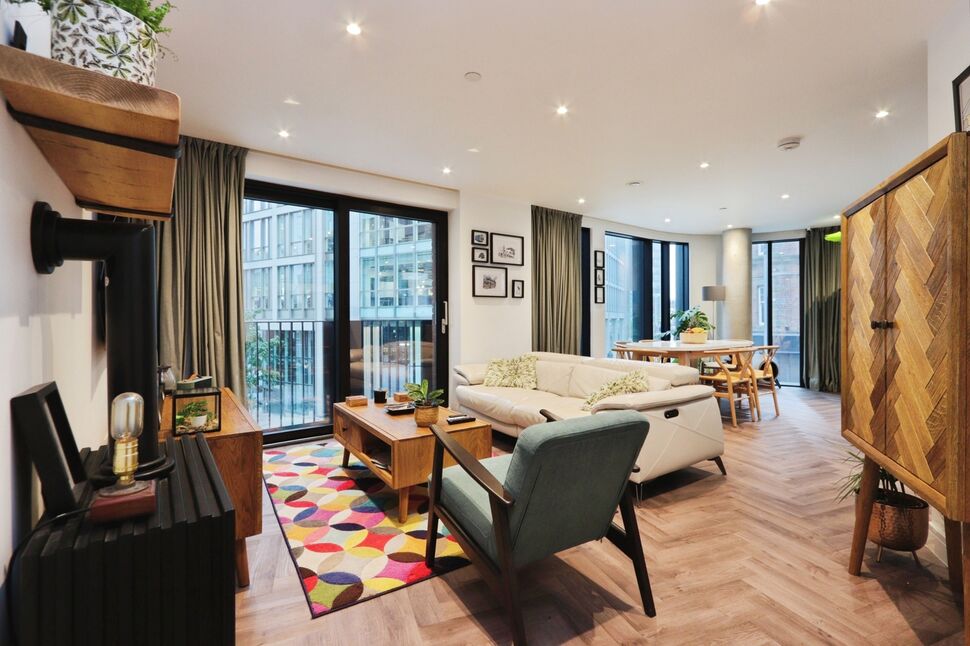 3 bedroom  Flat for sale