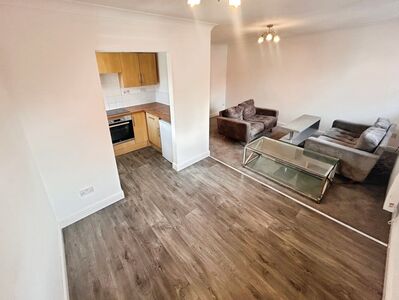 Gell Street, 2 bedroom  Flat to rent, £950 pcm