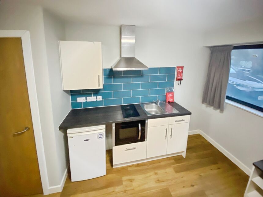 1 bedroom Flat for sale