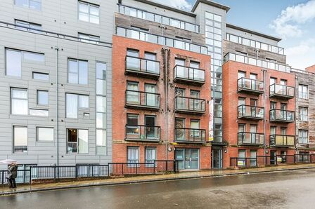 1 bedroom Flat for sale