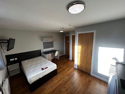 1 bedroom Flat for sale