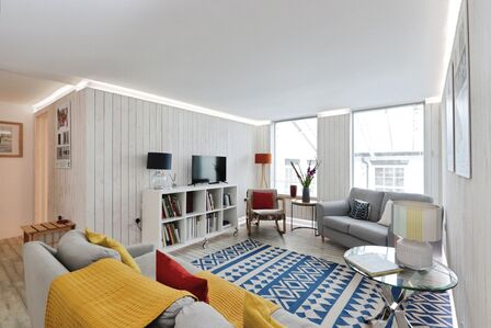 3 bedroom Flat for sale