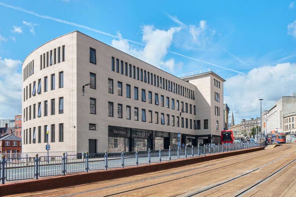 3 bedroom Flat for sale