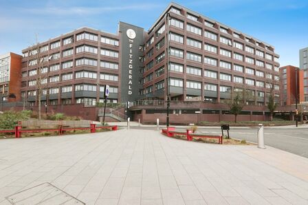 West Bar, 1 bedroom Flat to rent, &pound;850 pcm
