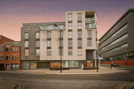 1 bedroom Flat for sale