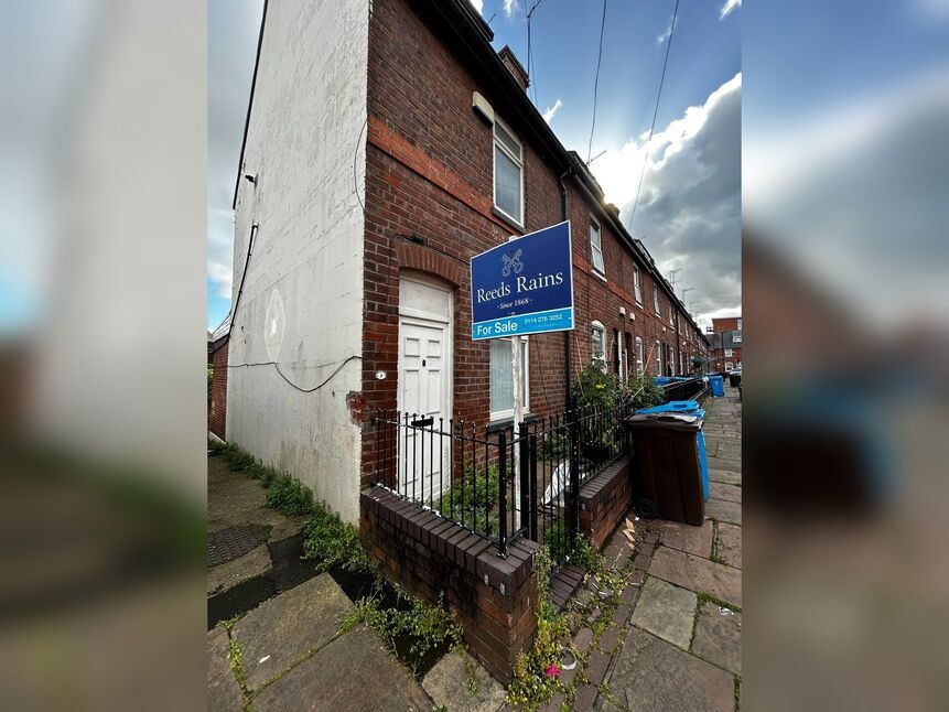 Main image of 3 bedroom End Terrace House for sale, Cromford Street, Sheffield, S2