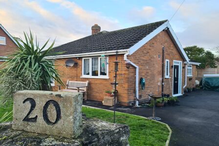 3 bedroom Detached Bungalow to rent
