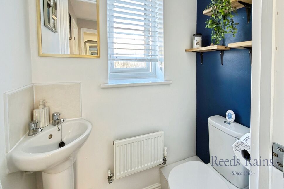 Cloakroom WC