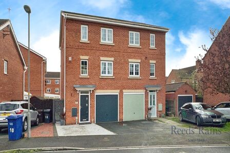 Abbots Mews, 3 bedroom Semi Detached House for sale, &pound;230,000