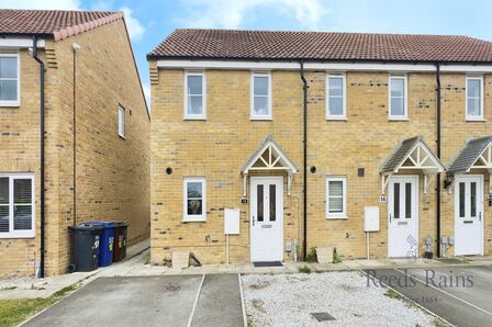 2 bedroom End Terrace House for sale