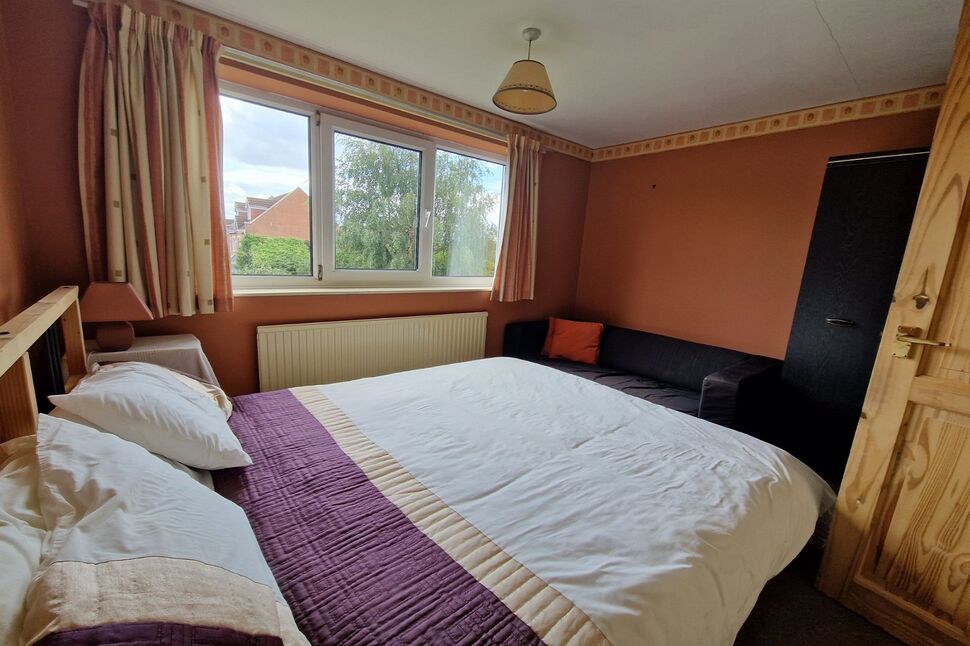 4 bedroom Detached House for sale, The Pastures, Carlton, DN14 £315,000