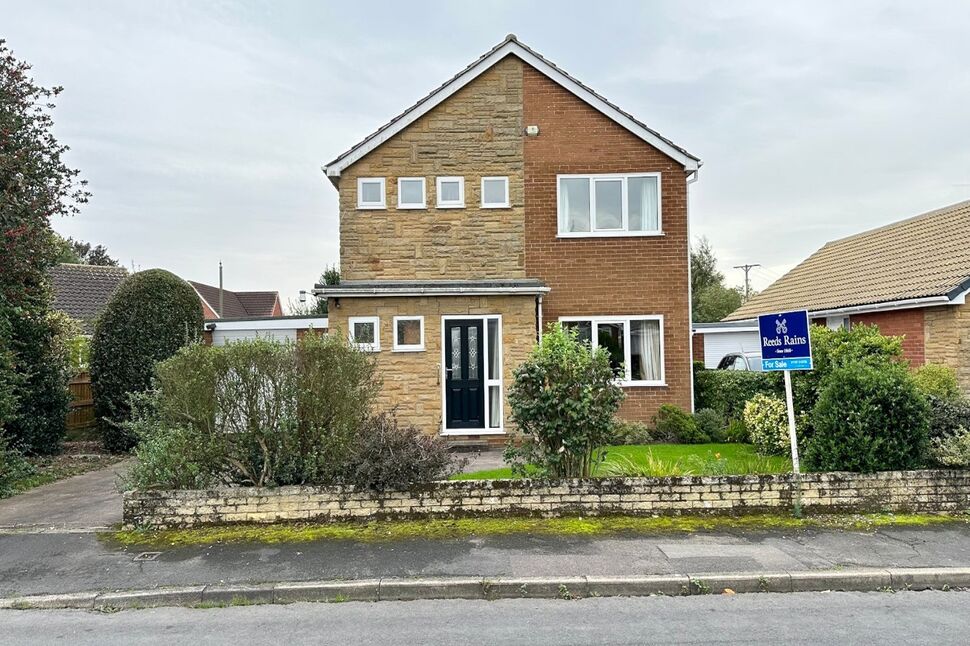 4 bedroom Detached House for sale, The Pastures, Carlton, DN14 £315,000