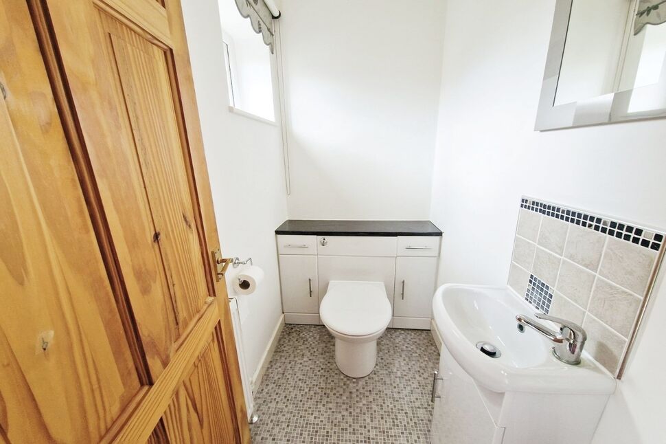 4 bedroom Detached House for sale, The Pastures, Carlton, DN14 £295,000