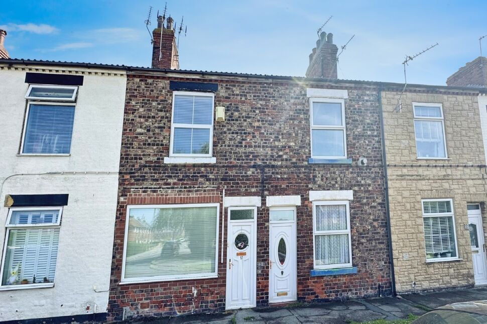 Main image of 2 bedroom Mid Terrace House for sale, Woodville Terrace, Selby, North Yorkshire, YO8