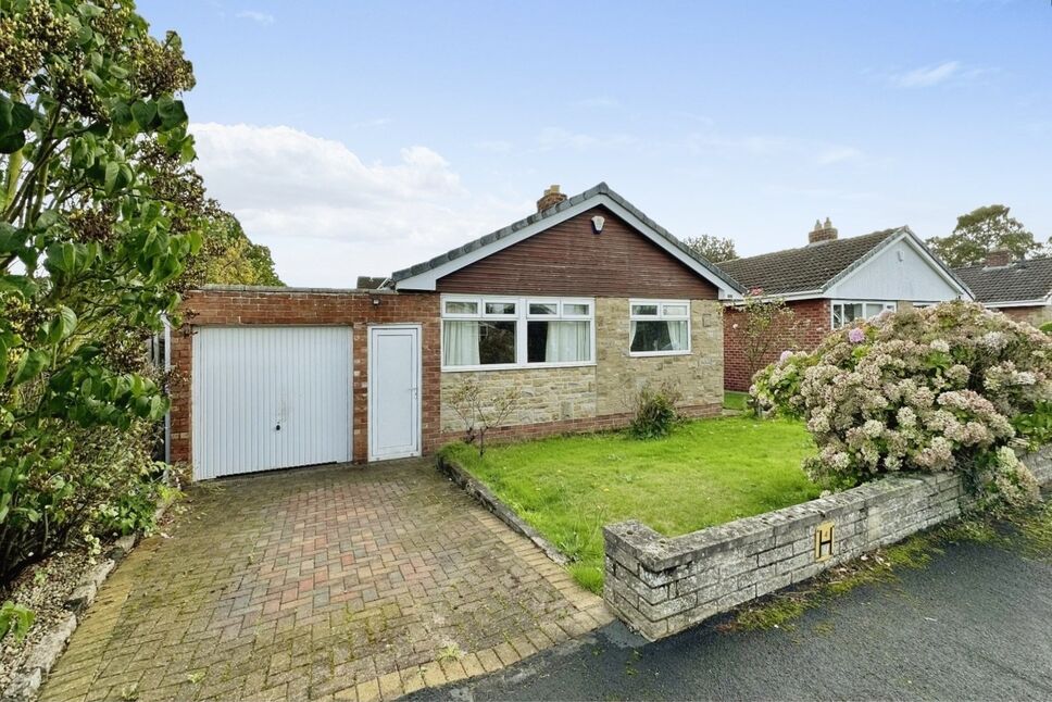 3 bedroom Detached Bungalow for sale, Sandway Avenue, Thorpe Willoughby