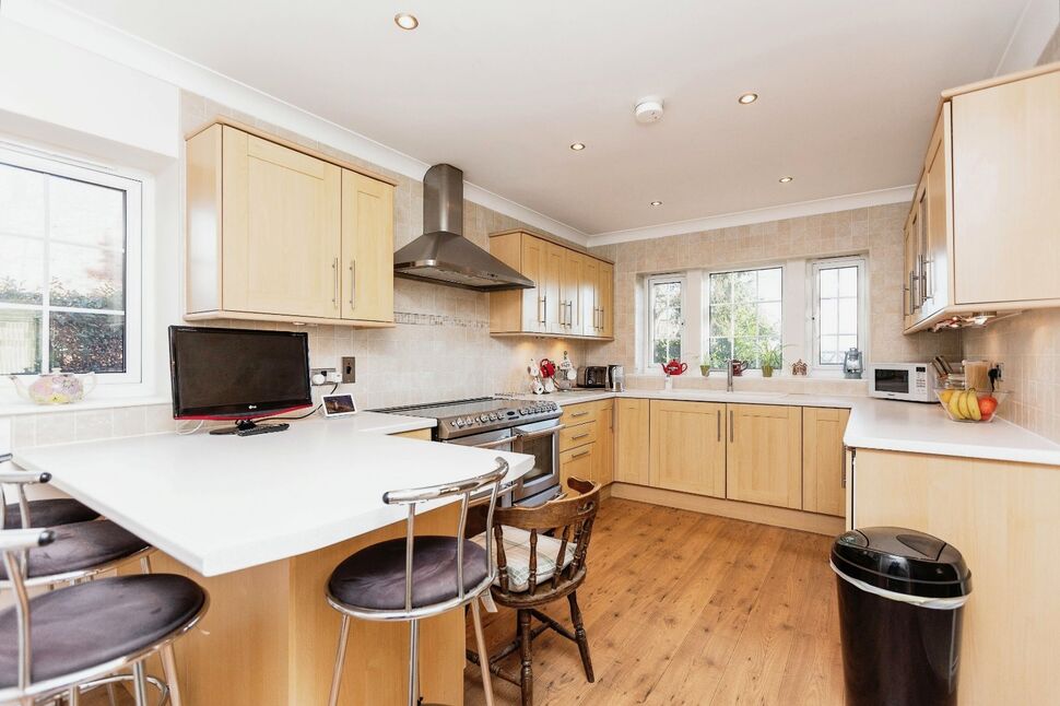 6 bedroom Detached House for sale, Croft Gardens, Whitley, DN14 £595,000