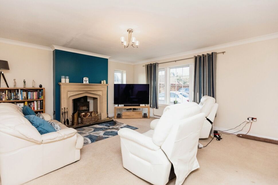 6 bedroom Detached House for sale, Croft Gardens, Whitley, DN14 £595,000