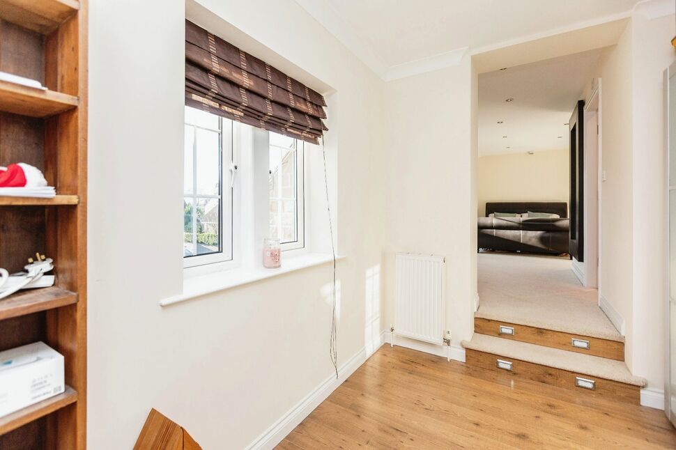 6 bedroom Detached House for sale, Croft Gardens, Whitley, DN14 £595,000