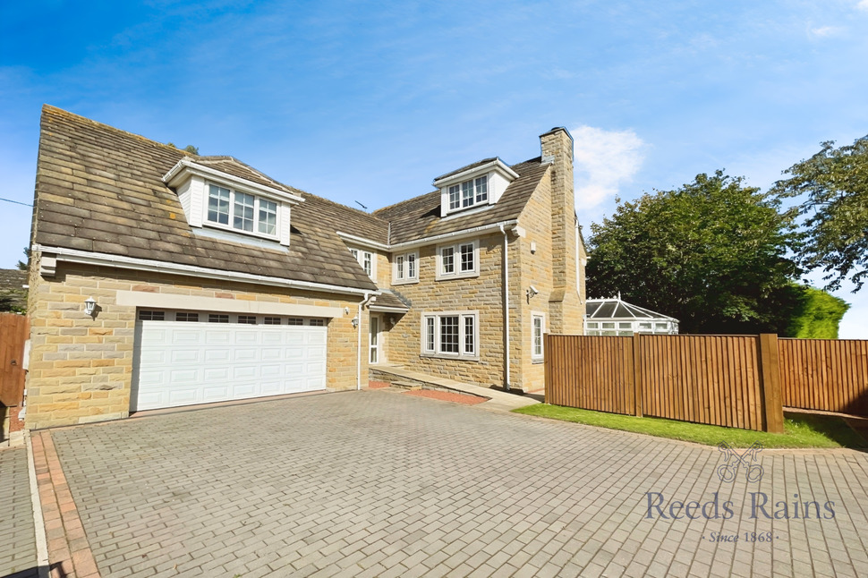 Main image of 6 bedroom Detached House for sale, Croft Gardens, Whitley, Goole, DN14