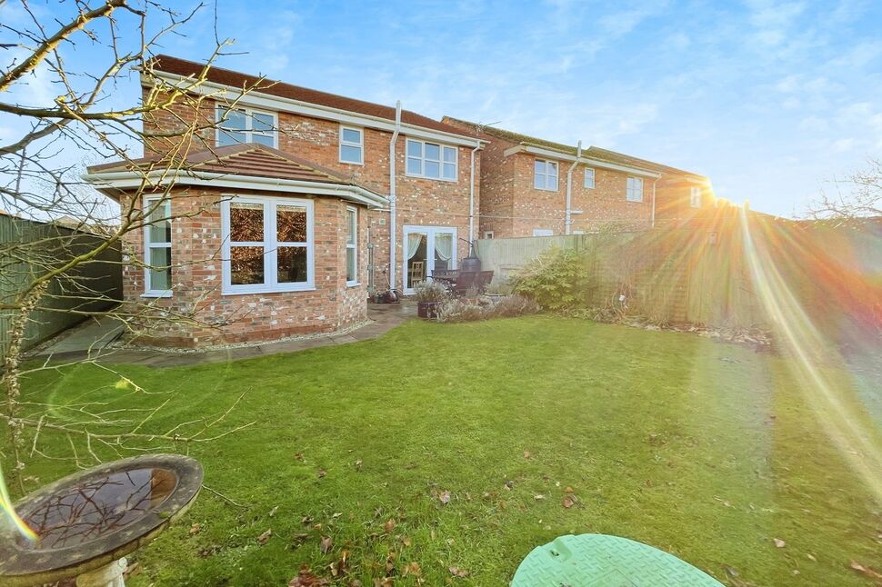 4 bedroom Detached House for sale, Highfield Grove, Bubwith, YO8 £325,000