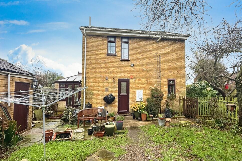 3 bedroom Detached House for sale, Ings Lane, Kellington, DN14 £210,000