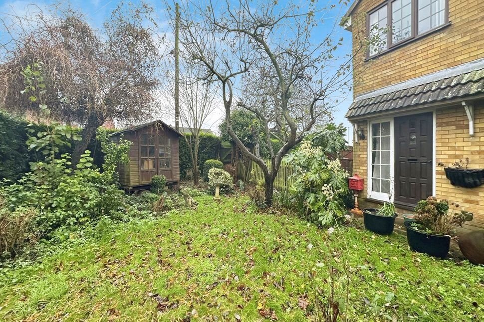 3 bedroom Detached House for sale, Ings Lane, Kellington, DN14 £210,000