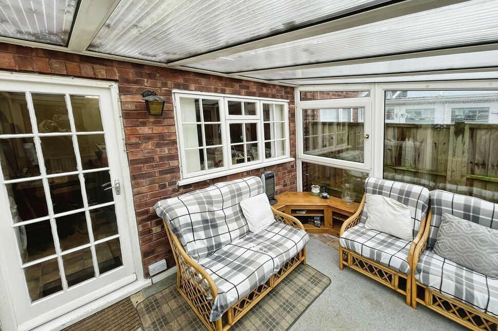 3 bedroom Mid Terrace House for sale, Church Close, Bubwith, YO8 £195,000