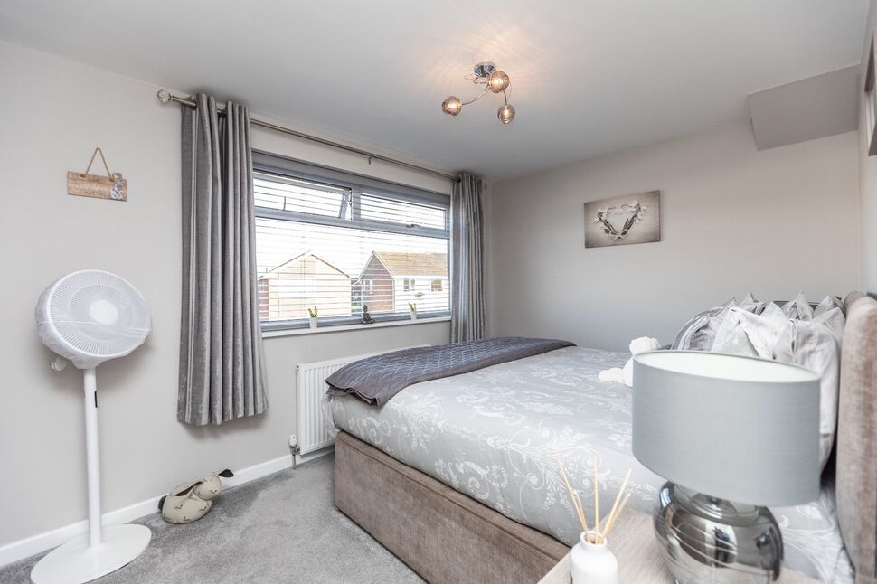 3 bedroom Detached House for sale, Myrtle Avenue, Selby, YO8 £320,000