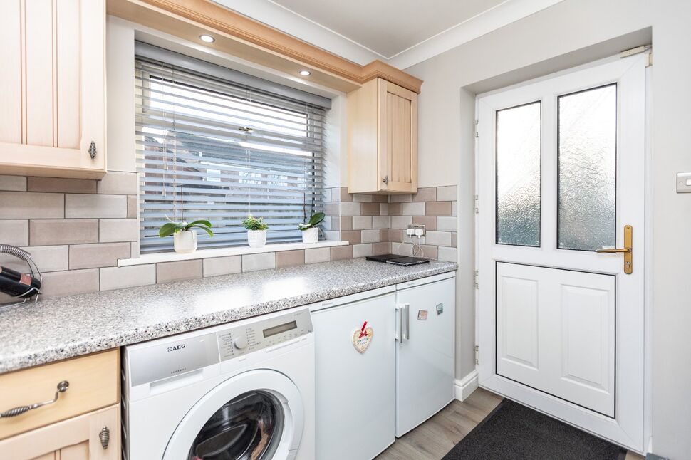 3 bedroom Detached House for sale, Myrtle Avenue, Selby, YO8 £320,000